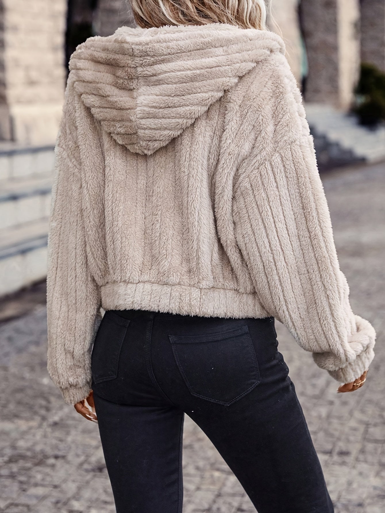 Penelope – Veste Chic à Capuche