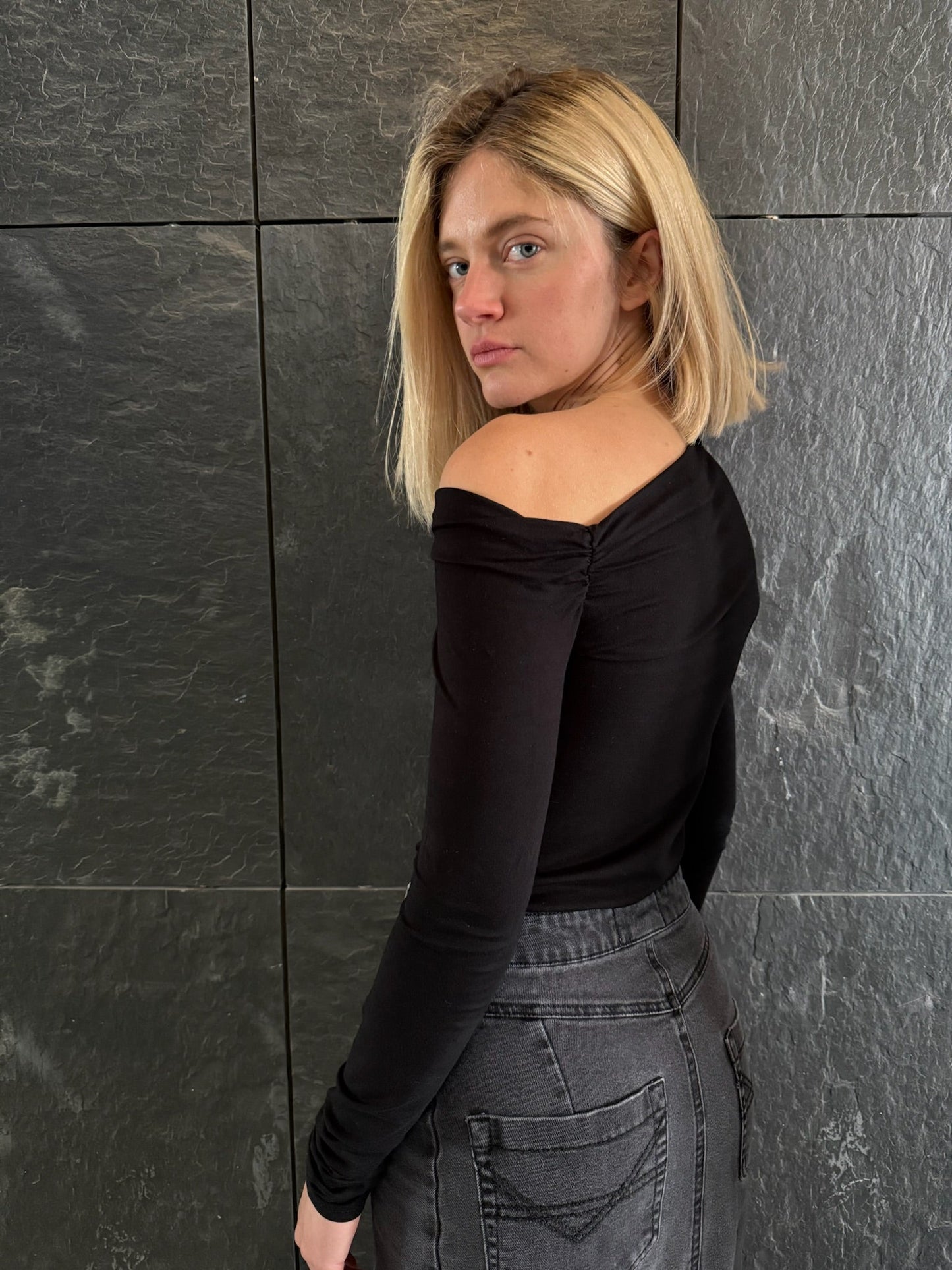 Alma Top