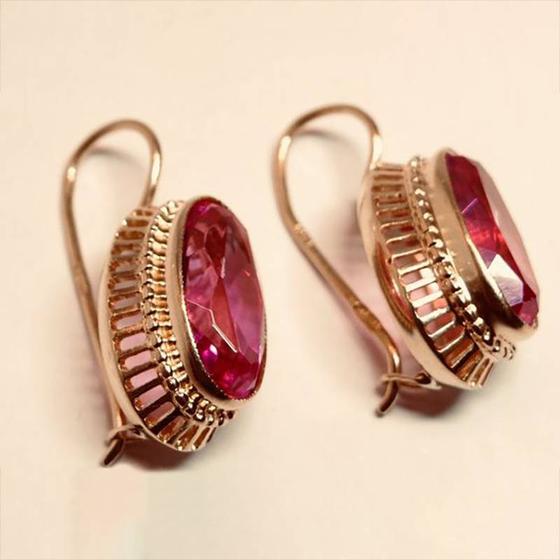 Rose - Boucles d'oreilles vintage avec cristal rouge